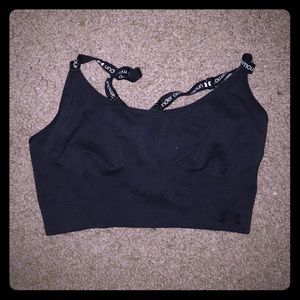 black sports bra
